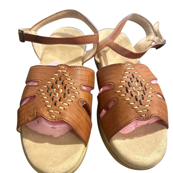 SAS Tri Pad Comfort Camel color Sandal - Picture 15 of 16